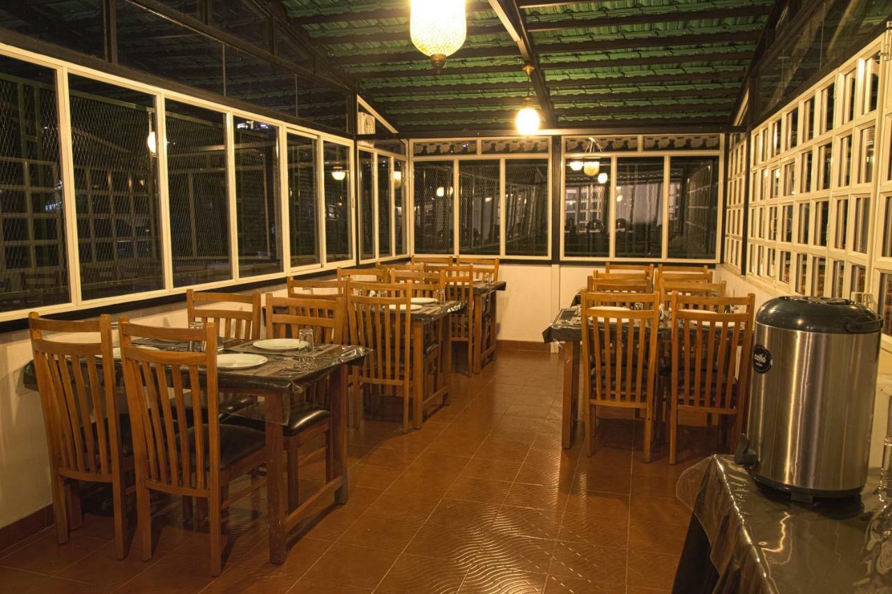 Garden Manor Hotel Udagamandalam Exterior photo